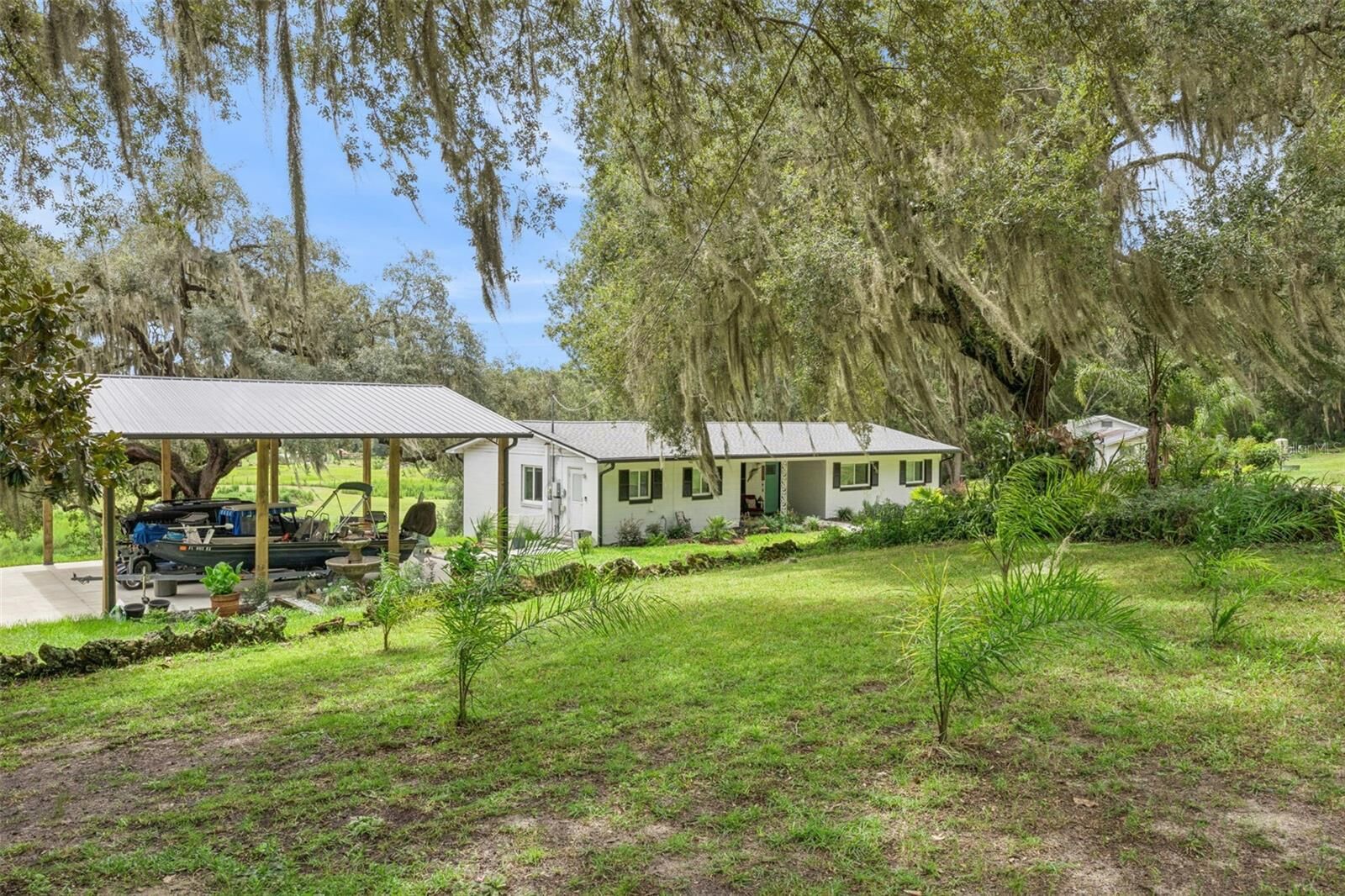 Property Photo:  1476 Spring Lake Road  FL 34731 