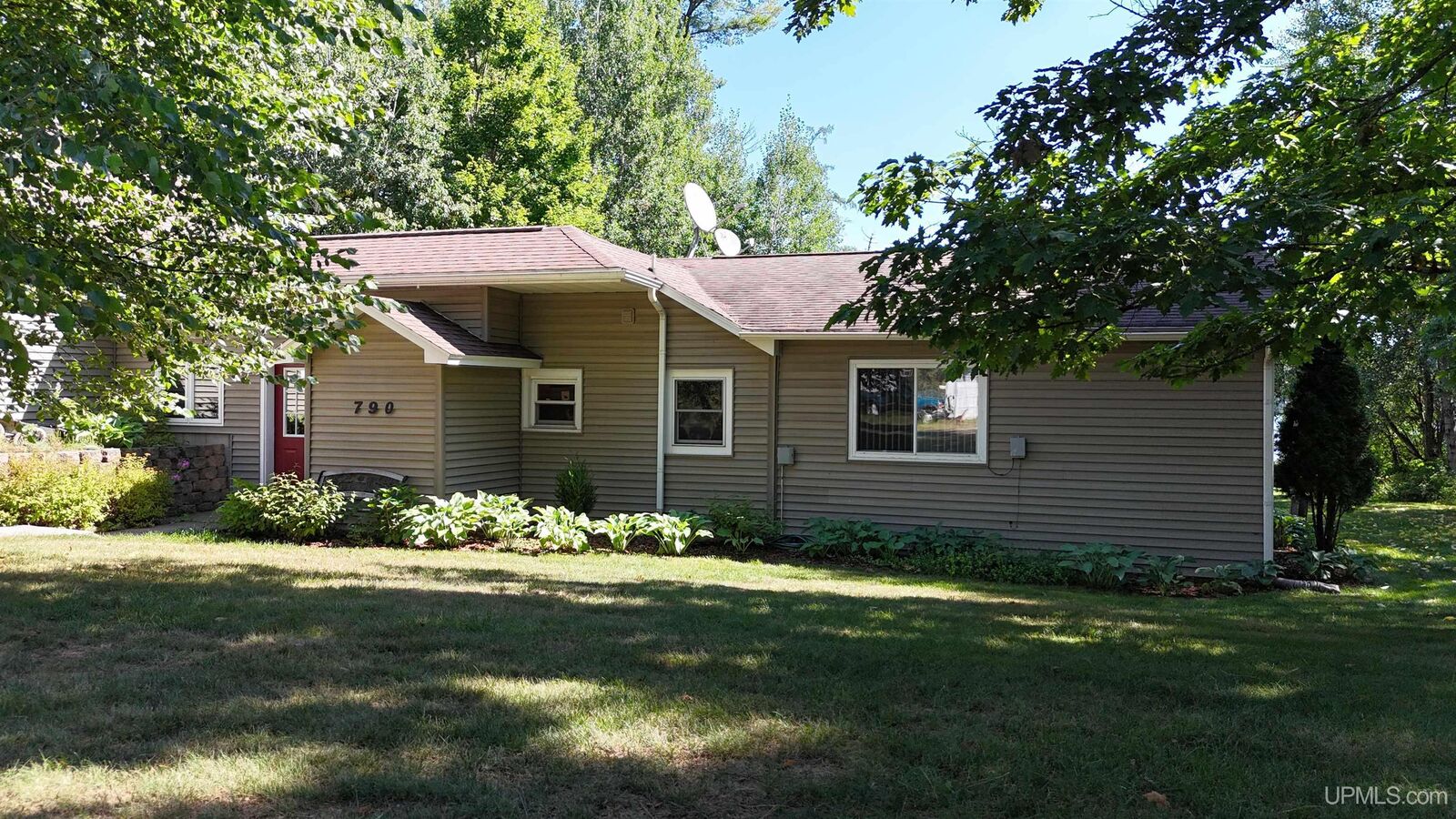 Property Photo:  790 N Horseshoe Lake Drive  MI 49841 