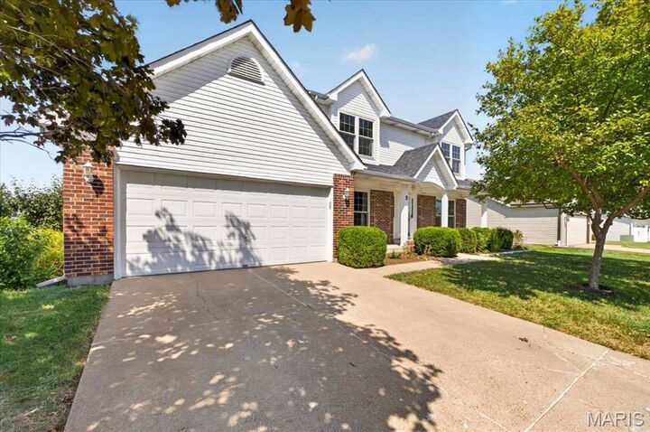 Property Photo: 5 Revolutionary Way Court MO 63366