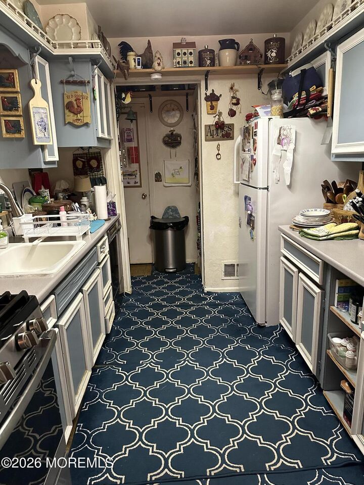 Property Photo:  8 Western Drive  NJ 07731 