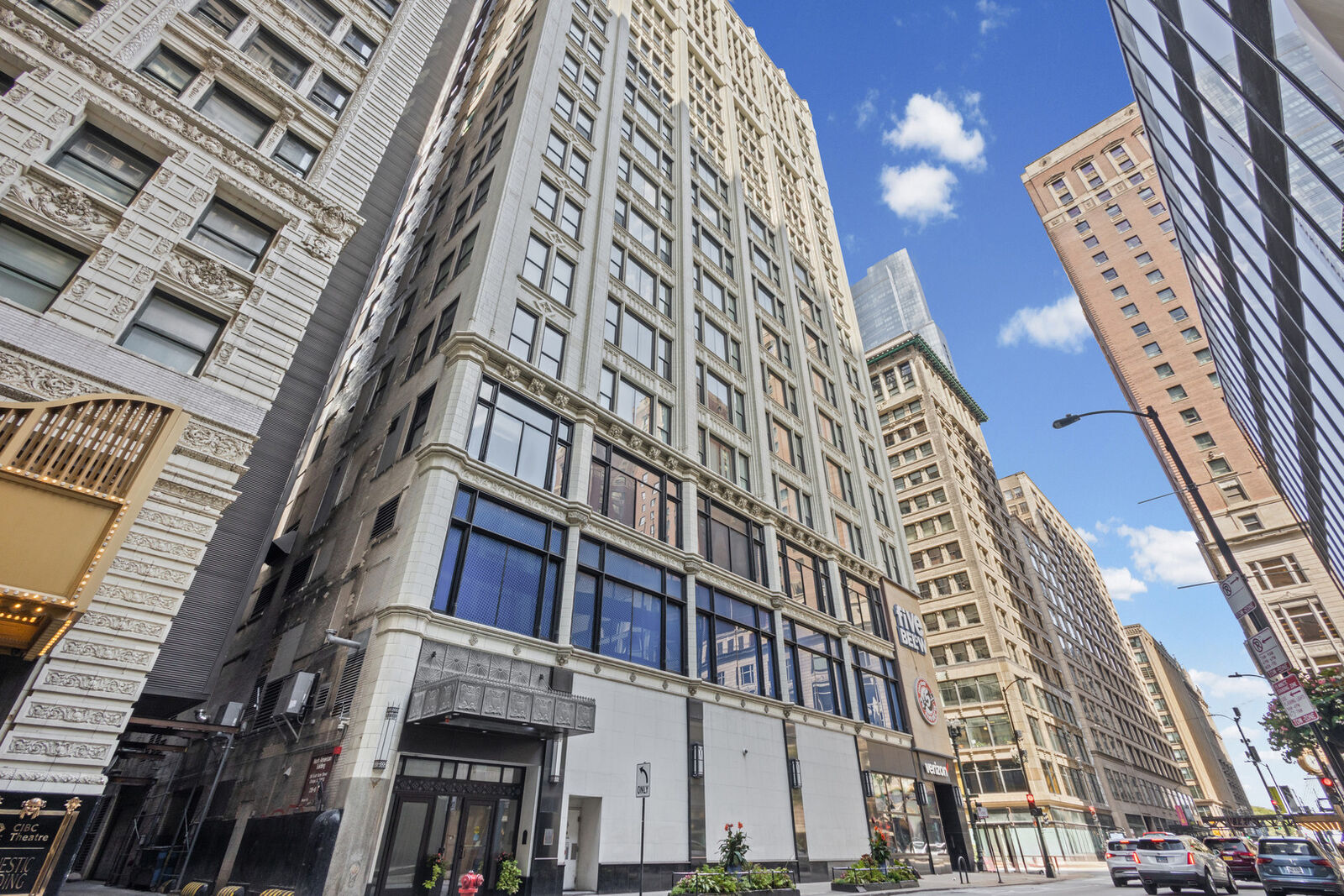 Property Photo:  8 W Monroe Street 1103  IL 60603 