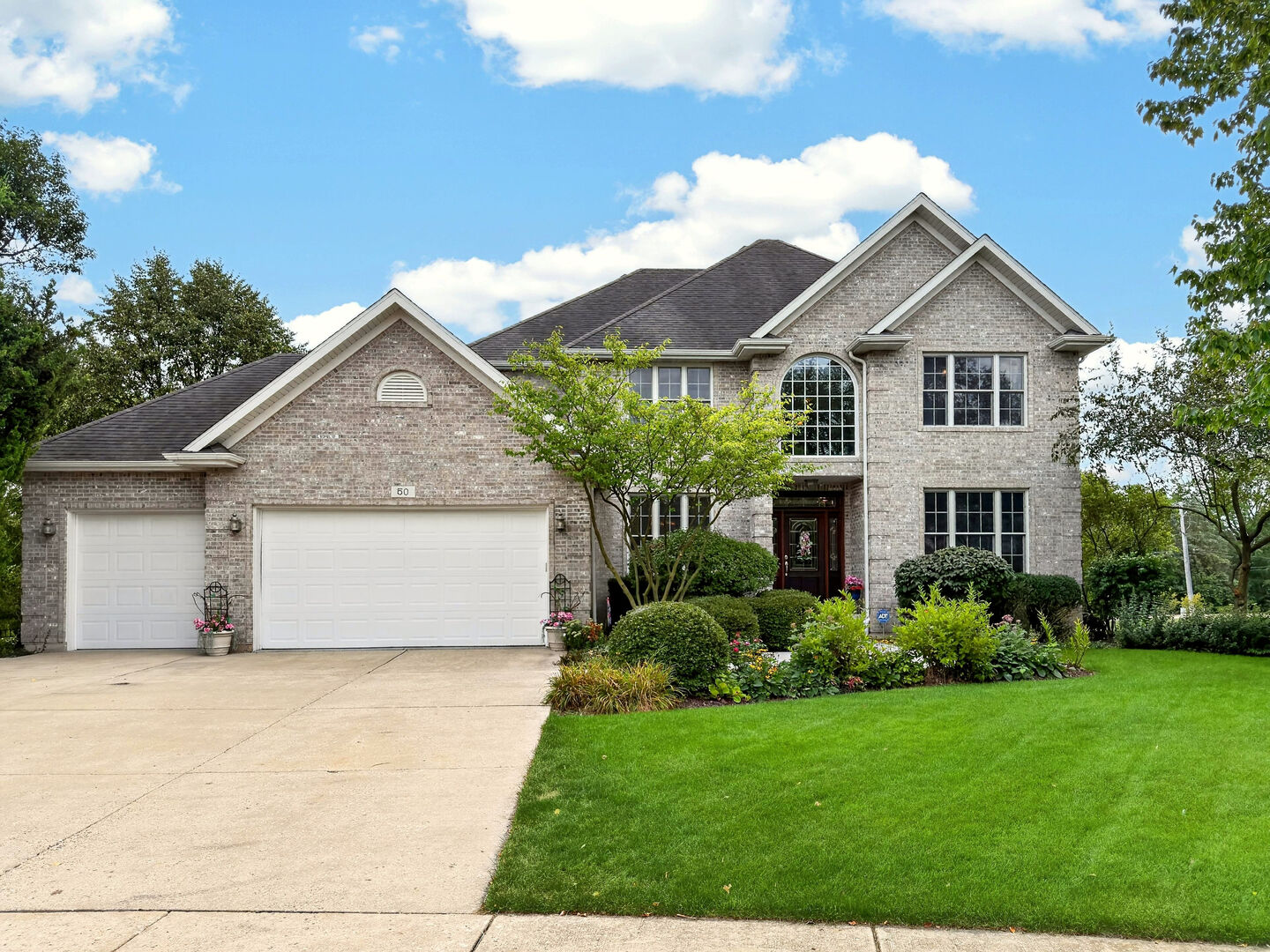Property Photo:  50 Tygert Lane  IL 60115 