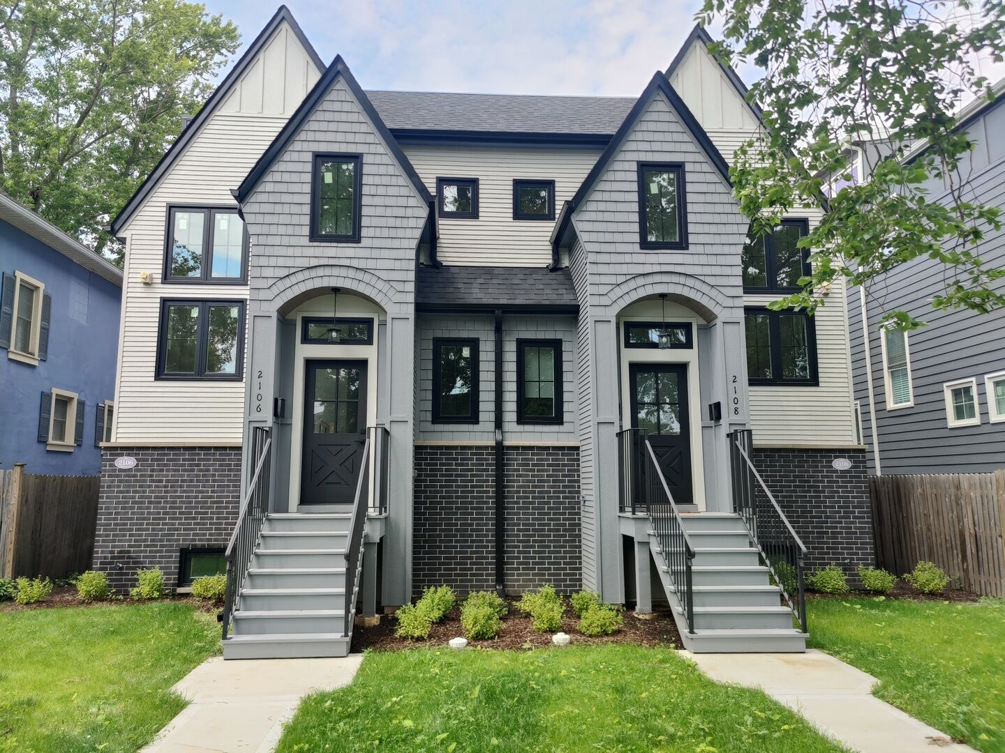 Property Photo: 2106 Darrow Avenue IL 60201