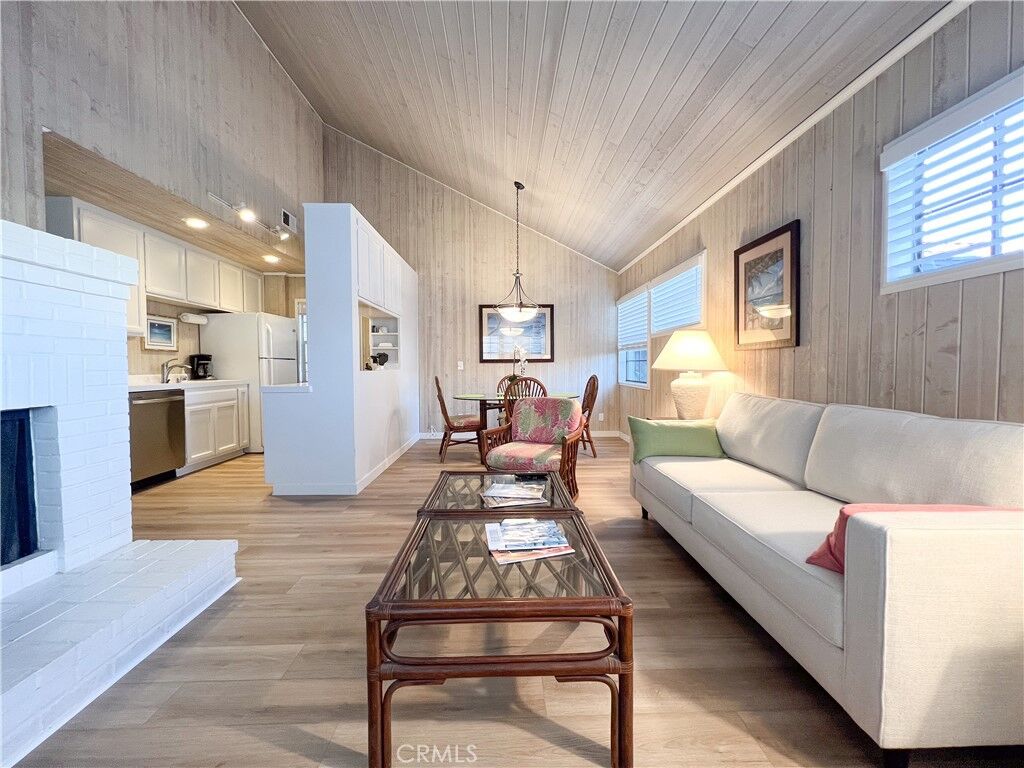 Property Photo:  315 1/2 Diamond Avenue  CA 92662 