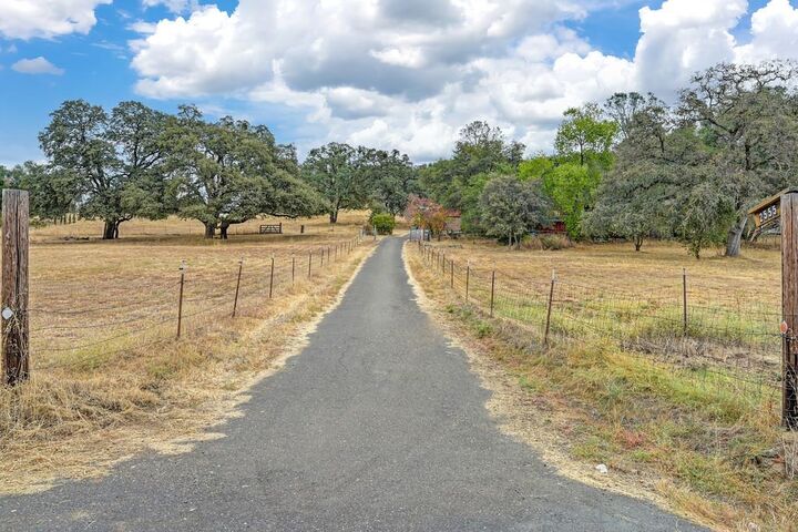 Property Photo:  2555 Amys Lane  CA 95762 