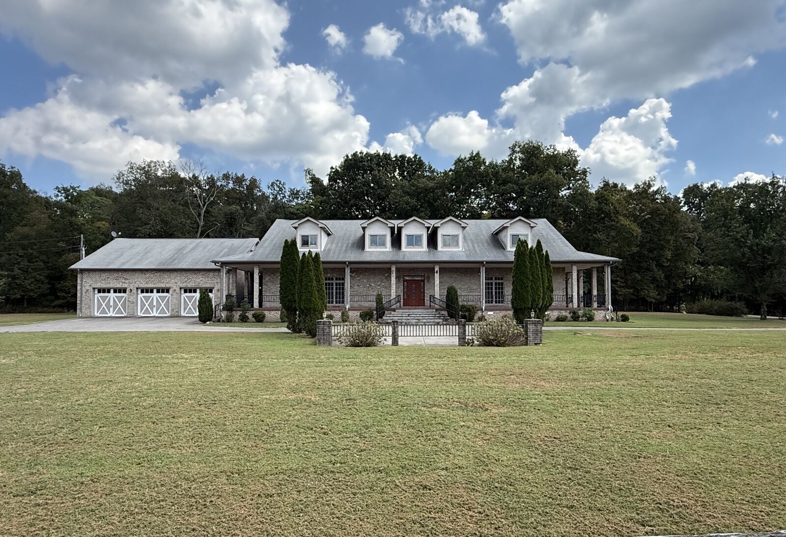 Property Photo:  2100 Corinth Rd  TN 37122 