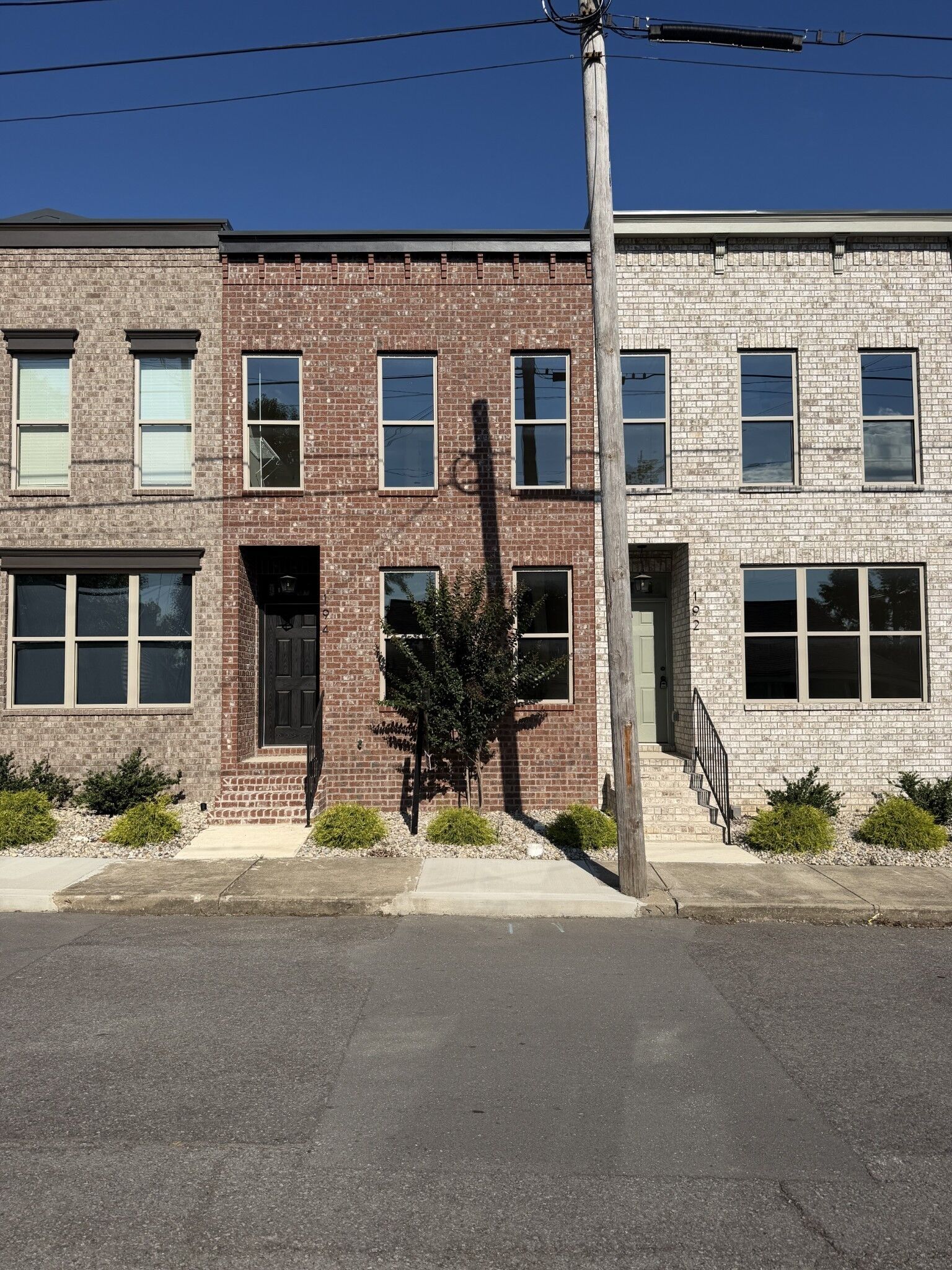 Property Photo:  196 10th Ave W 196  TN 37172 