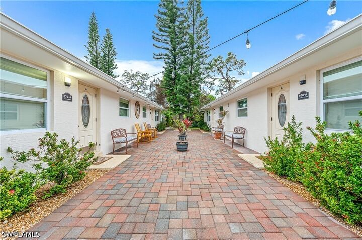 Property Photo:  668 97th Avenue N  FL 34108 