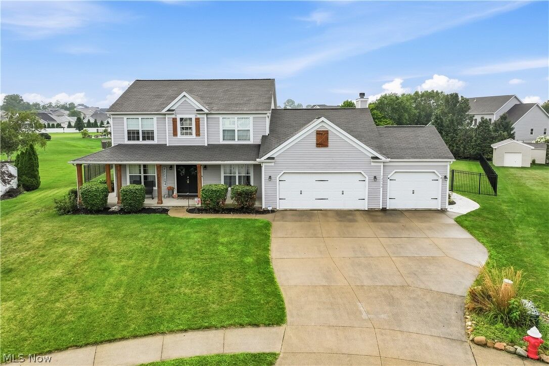 Property Photo:  12530 Lineage Circle NW  OH 44685 
