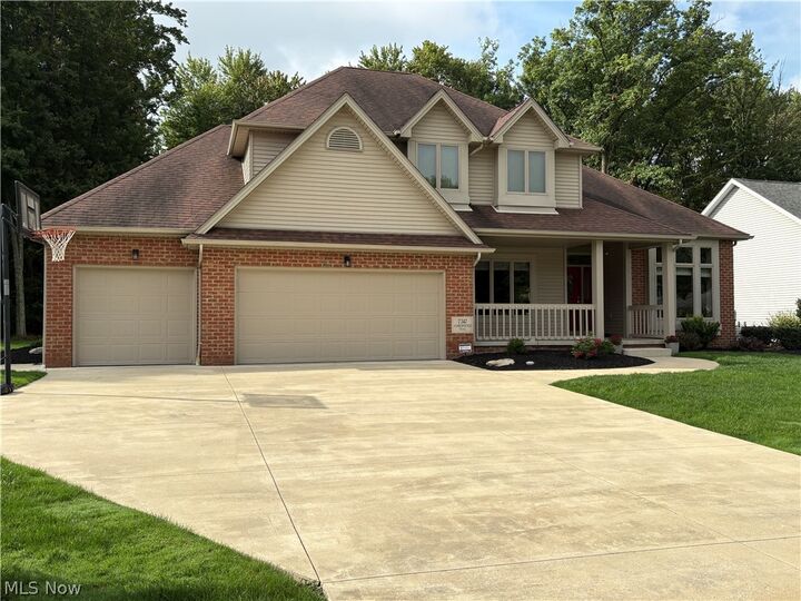 Property Photo: 7747 Amberwood Trail OH 44512