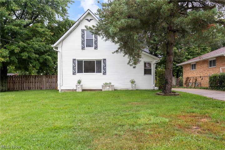 Property Photo:  7540 State Road  OH 44134 