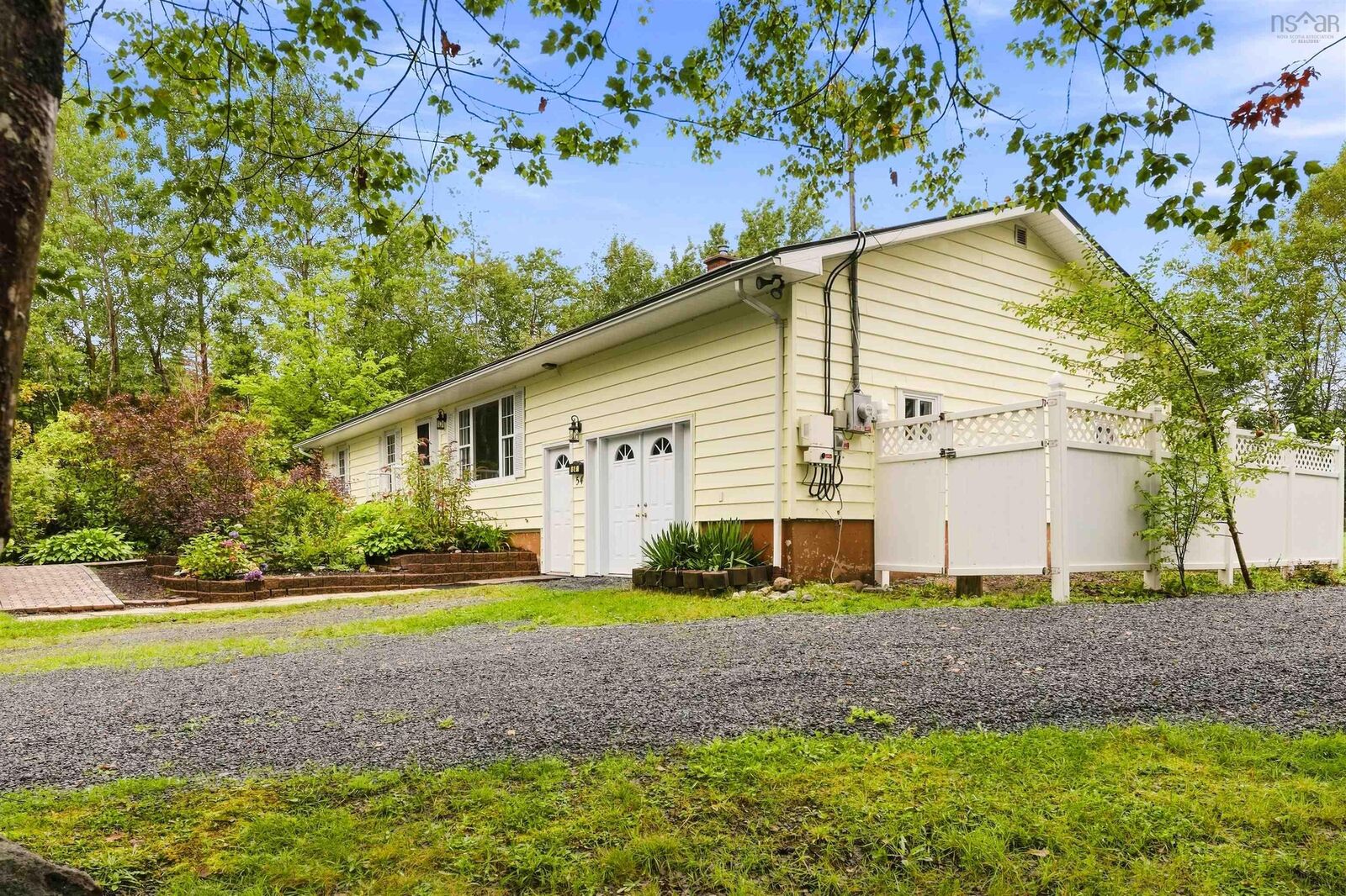 Property Photo:  54 Parker Lane  NS B3E 1E5 
