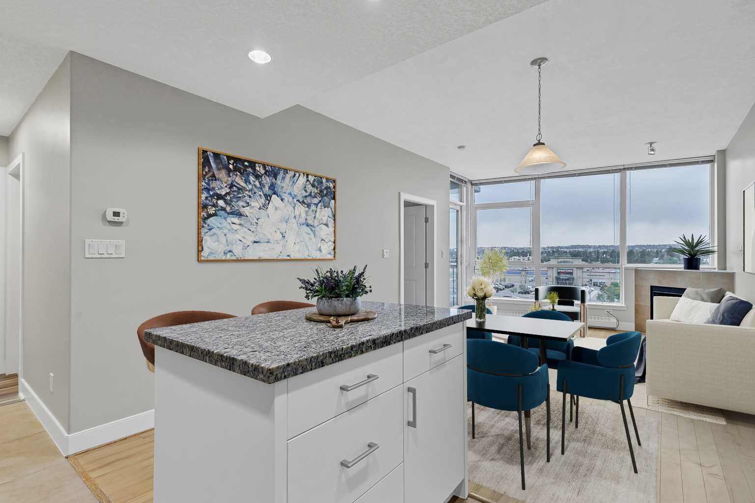 Property Photo: 77 Spruce Place SW 604 AB T3C 3X6