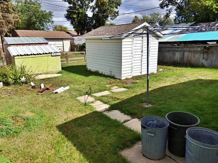Property Photo:  5110 45 Avenue  AB T9X 1Y2 