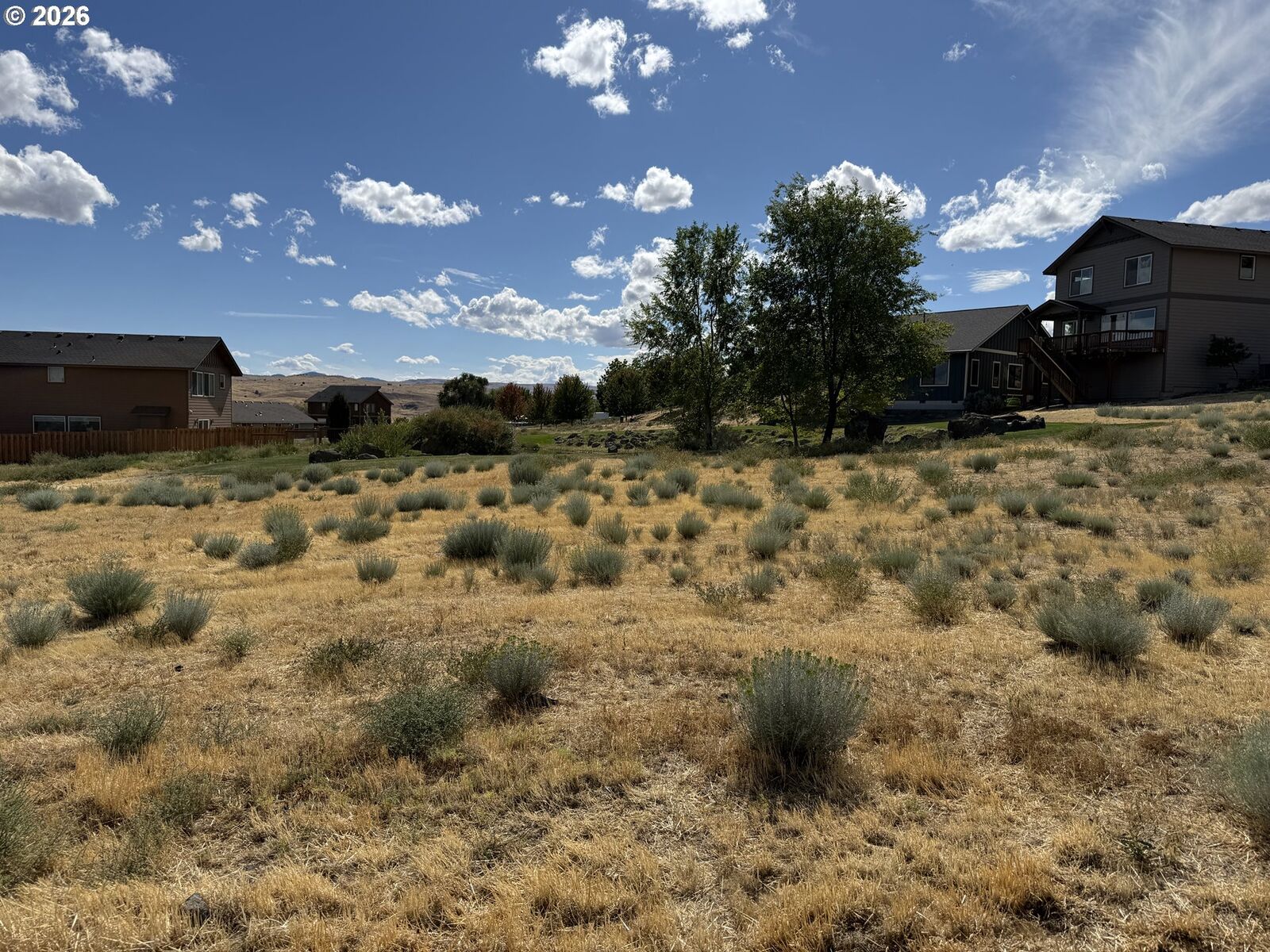Property Photo: 403 Little Lake Rd OR 97037