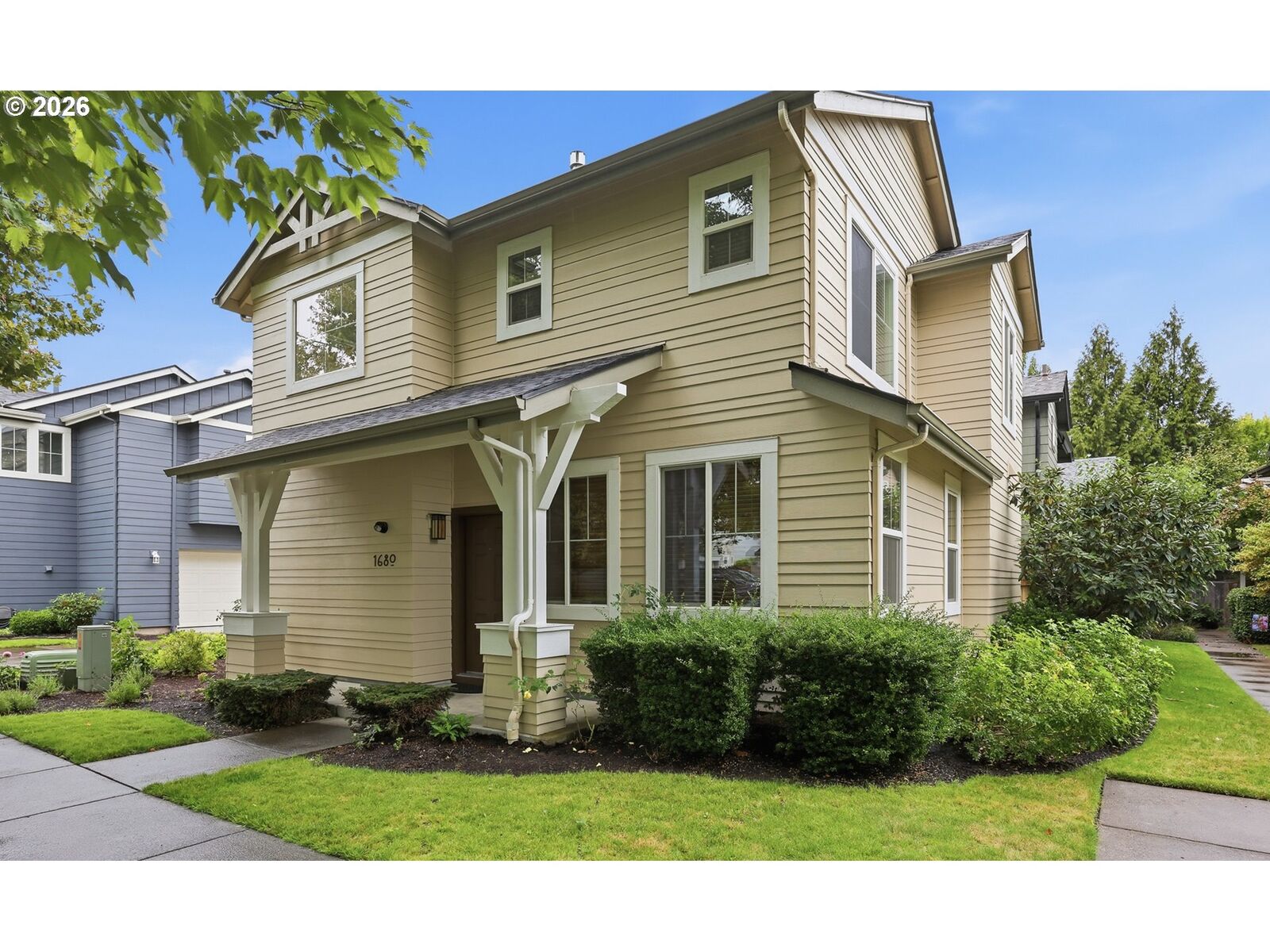 Property Photo:  1680 Riley Ln  OR 97402 