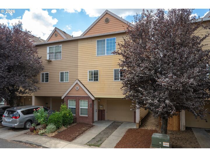 Property Photo: 12115 SE Harold St OR 97266
