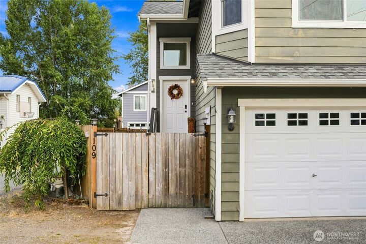 Property Photo: 109 E Pioneer Street WA 98252