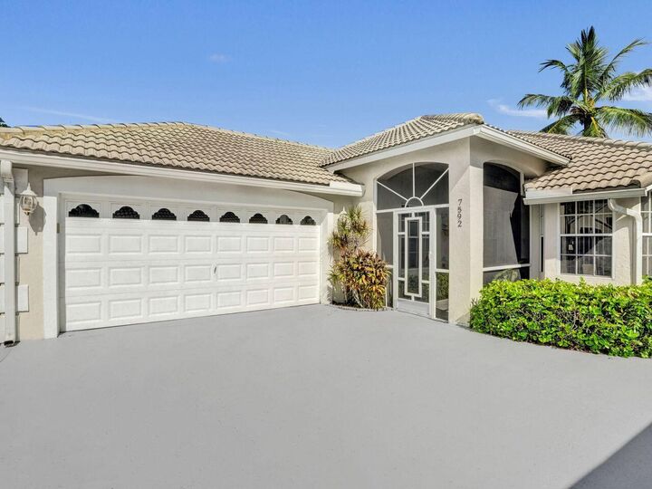 Property Photo: 7592 Ironbridge Circle FL 33446