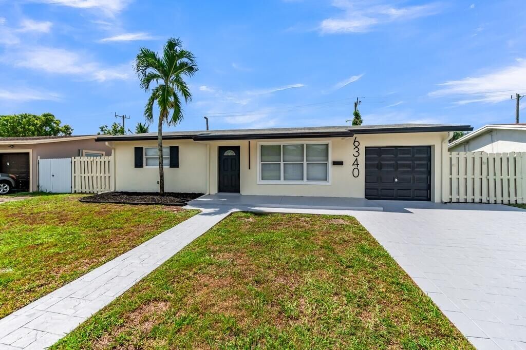 Property Photo:  6340 Liberty Street  FL 33024 