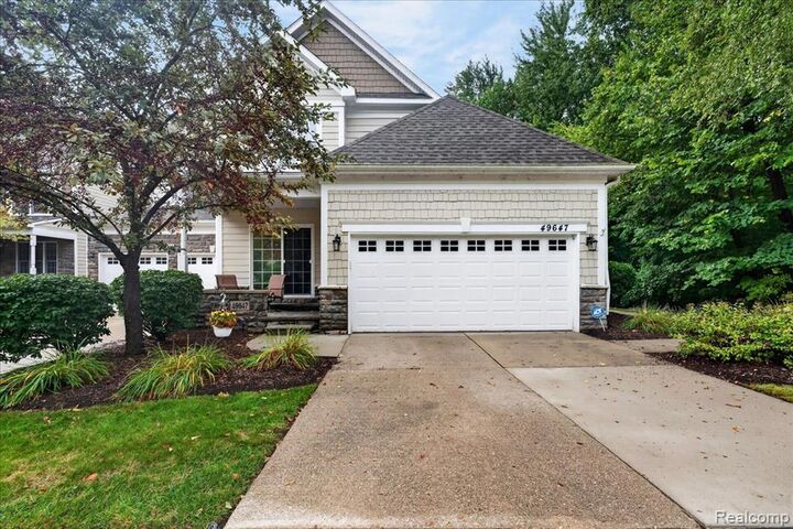 Property Photo:  49647 Timber Trail  MI 48374 