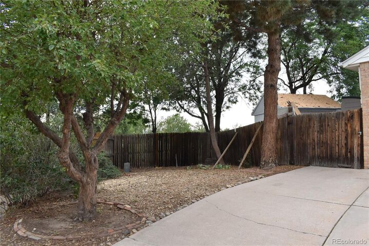 Property Photo:  471 S Kingston Circle  CO 80012 