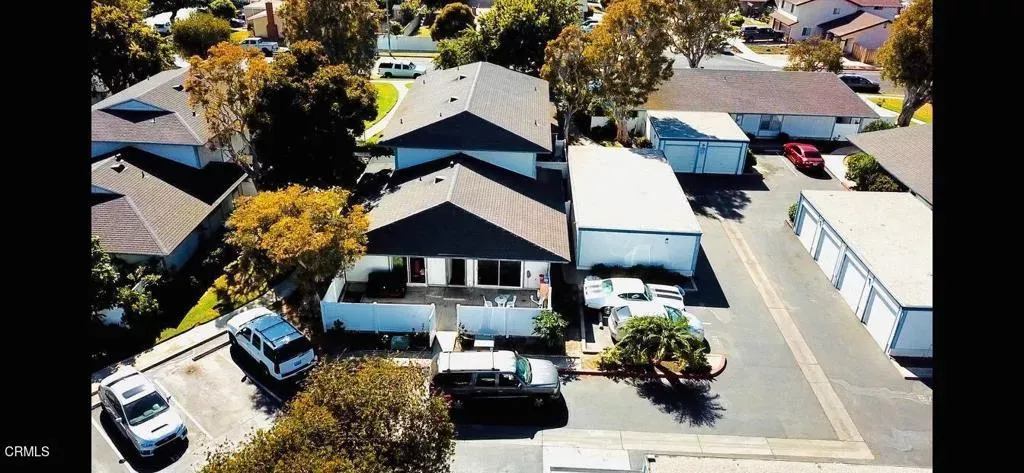 Property Photo:  1237 Miramar Walk  CA 93035 
