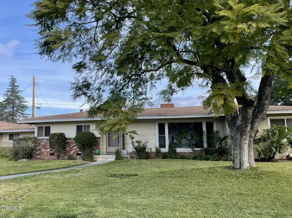 Property Photo:  905 W La Canada Verdugo Road  CA 91103 