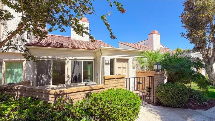 Property Photo: 12 Navarre CA 92612