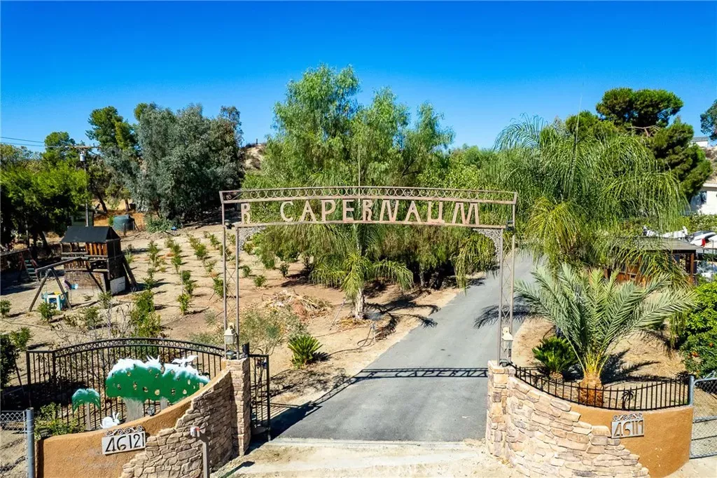Property Photo:  46119 Rainbow  CA 92536 
