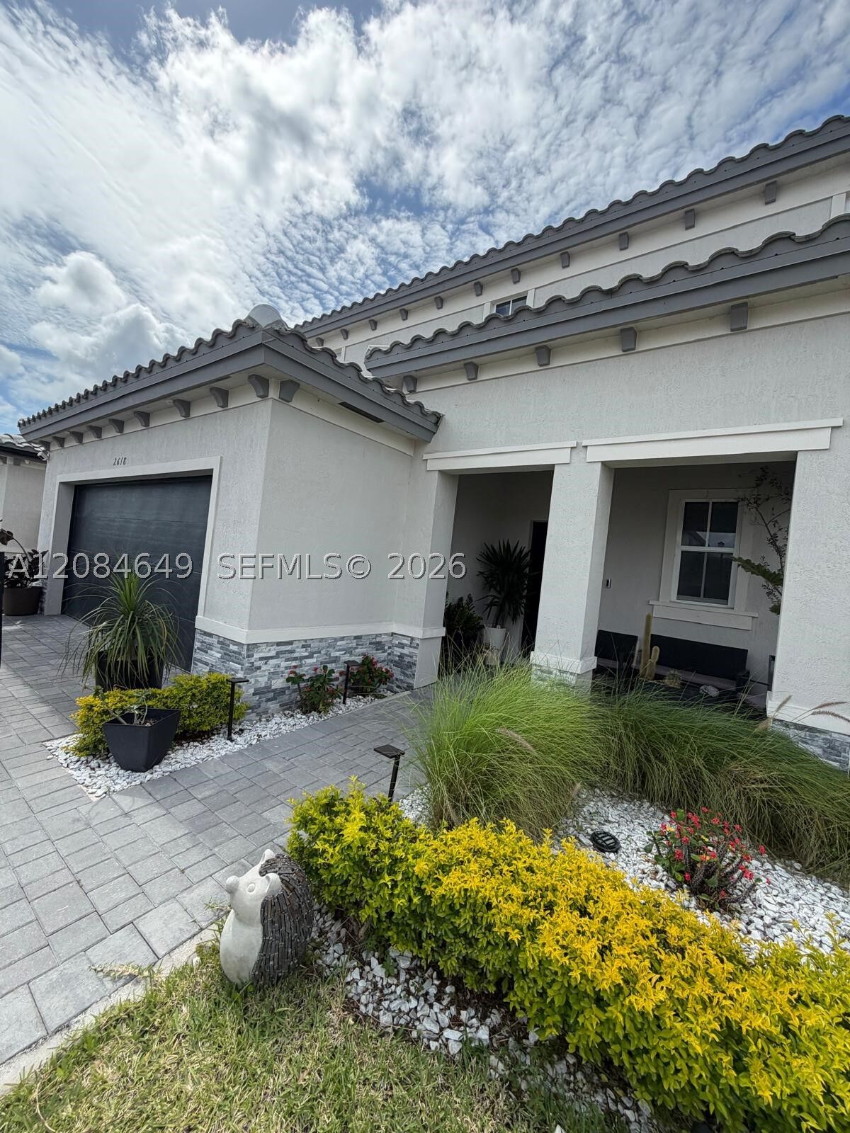 Property Photo: 2618 SE 9th St FL 33035