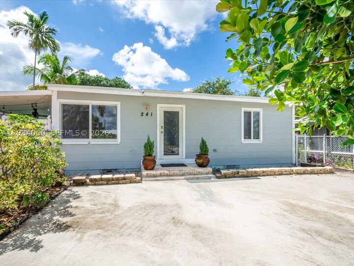 Property Photo:  241 SW 3rd Ter  FL 33004 