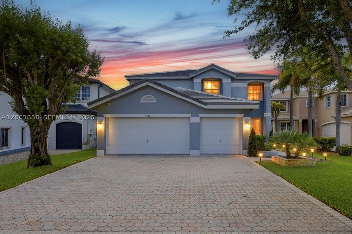 Property Photo:  2576 SW 158th Ave  FL 33027 