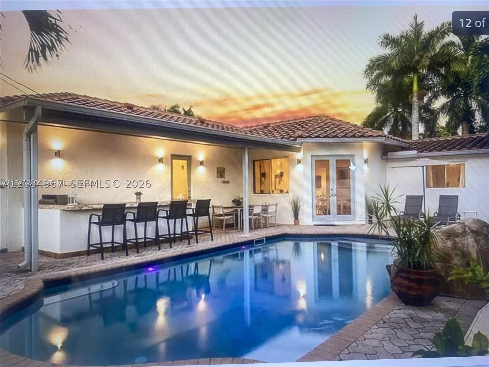 Property Photo: 1116 N 13th Ct FL 33019