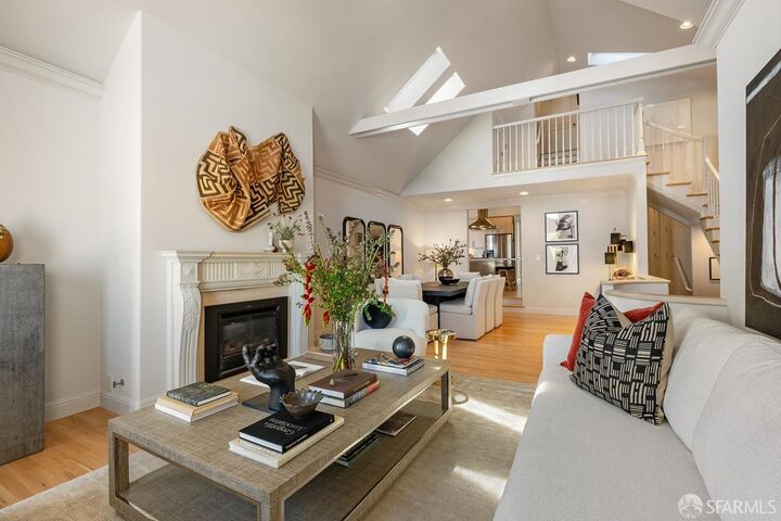 Property Photo: 2921 Octavia Street CA 94123
