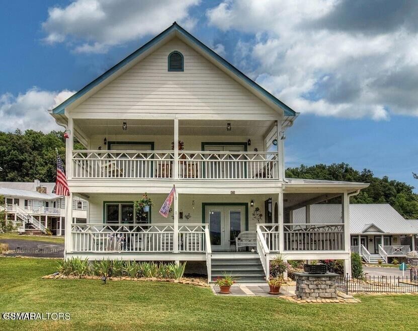 Property Photo: 424 Country Path Way TN 37862