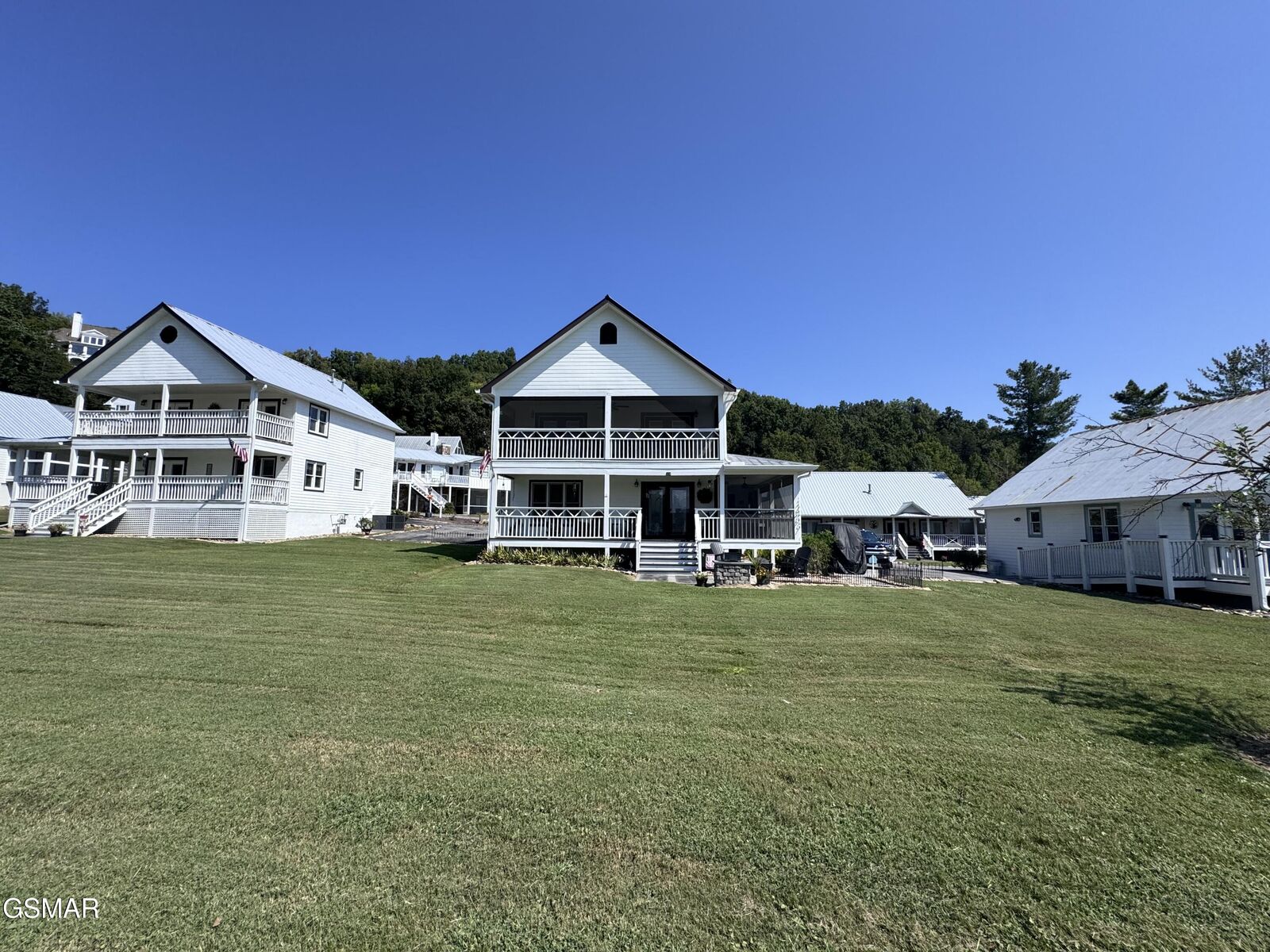 Property Photo:  424 Country Path Way  TN 37862 