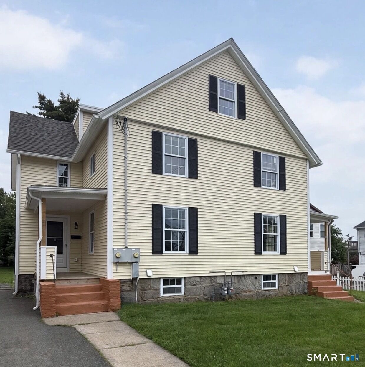 Property Photo:  103 Willetts Avenue  CT 06320 