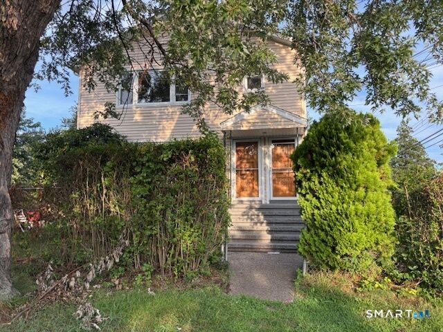 Property Photo:  72 Fiske Avenue 2  CT 06606 