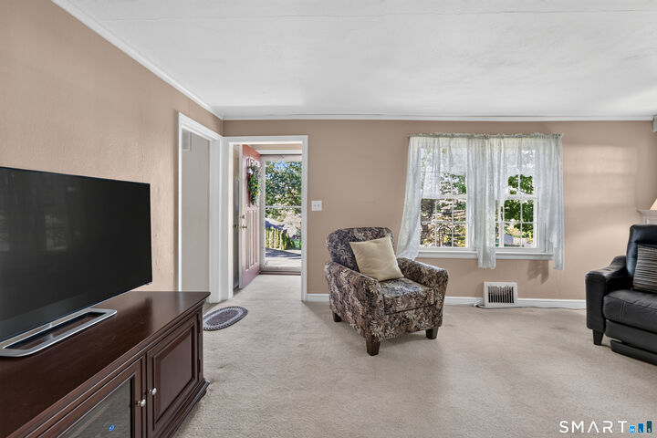 Property Photo:  95 Pilgrim Road  CT 06010 