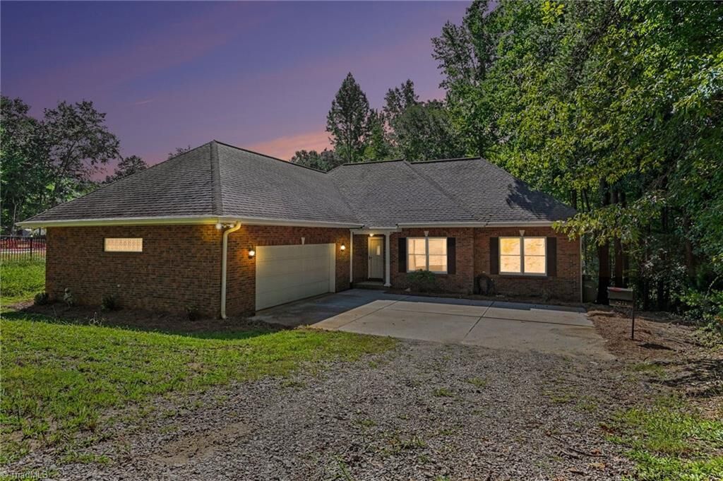 Property Photo:  8271 Long Island Road  NC 28609 