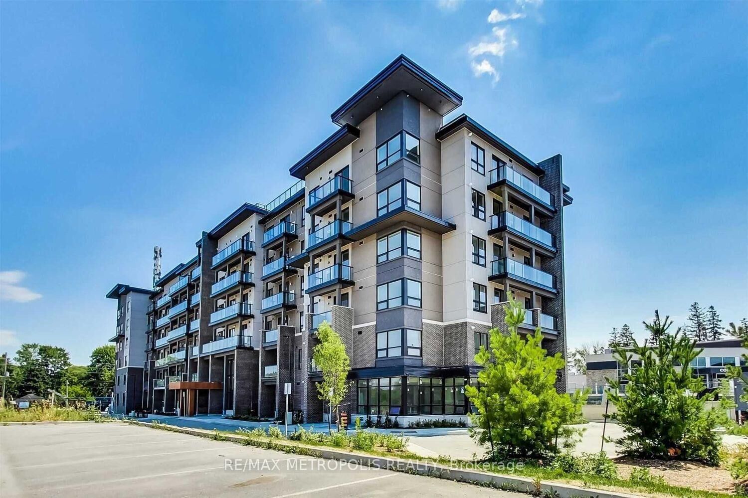 Property Photo:  9700 Ninth Line 522  ON L6B 1A8 