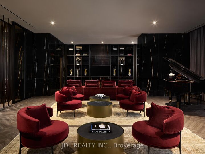 Property Photo:  11 Yorkville Avenue 1110  ON M4W 0B7 