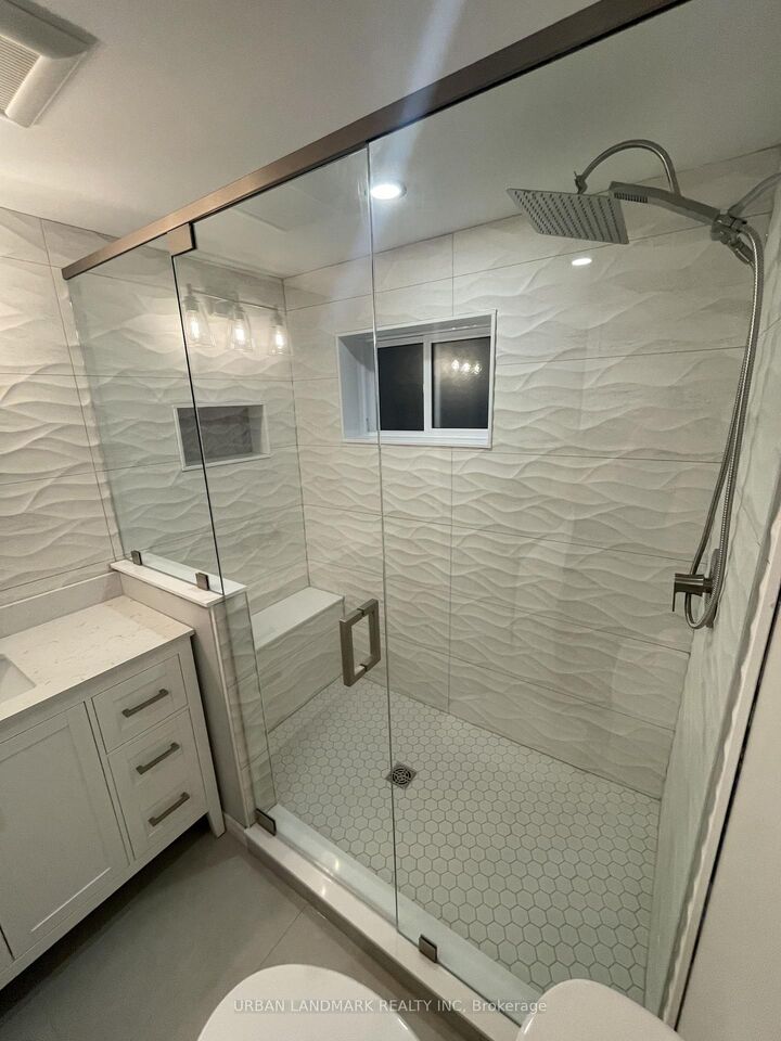 Property Photo:  106 Elgin Street Unit B  ON K0K 2K0 