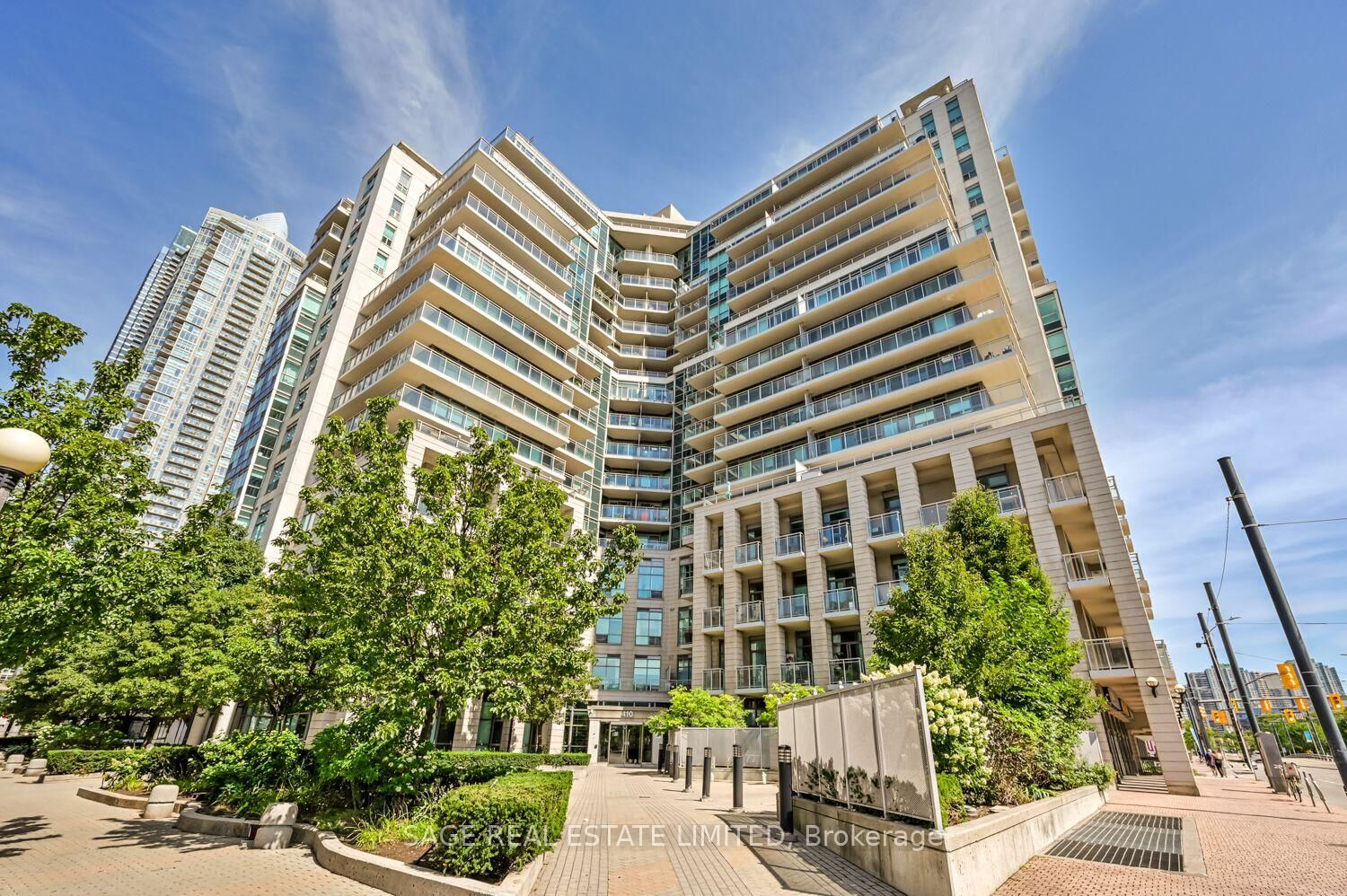 Property Photo:  410 Queens Quay W 1114  ON M5V 3T1 