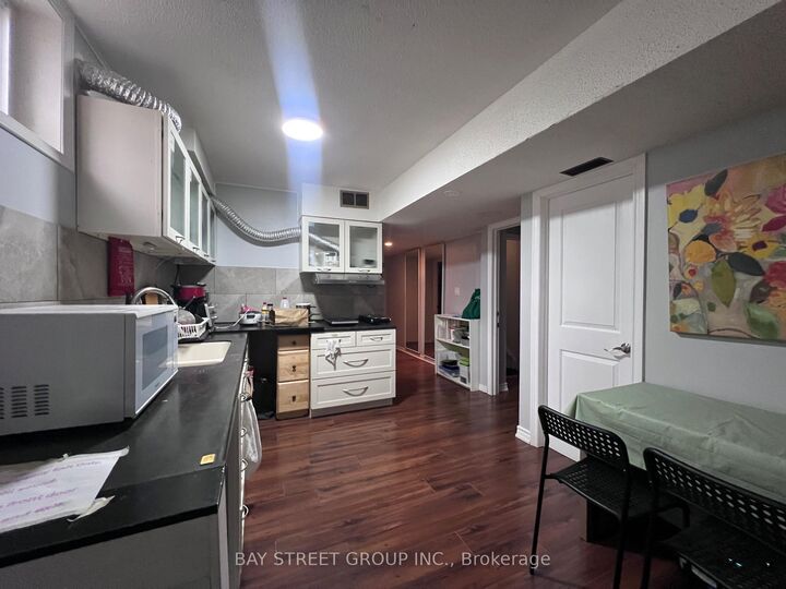 Property Photo:  159 Pleasant View Drive Bsmt  ON M2J 3R3 