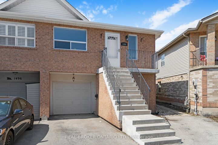 Property Photo:  1498 Paddington Court Lower  ON L7M 1W7 