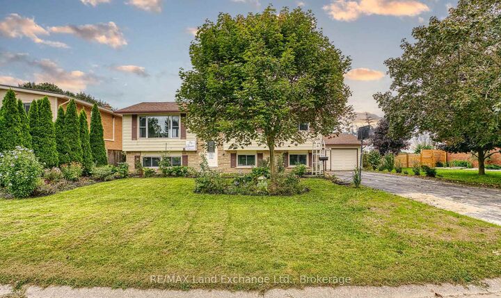 Property Photo:  21 Fairview Drive  ON N0G 1L0 