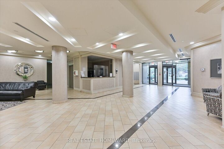 Property Photo:  60 Heintzman Street 1911  ON M6P 5A1 