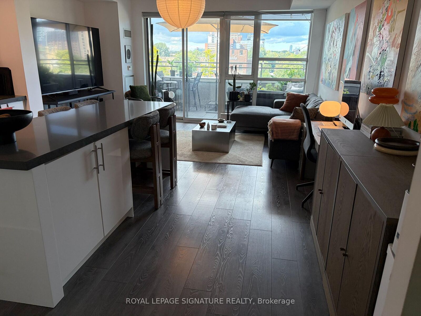 Property Photo:  156 Portland Street 405  ON M5V 0G1 